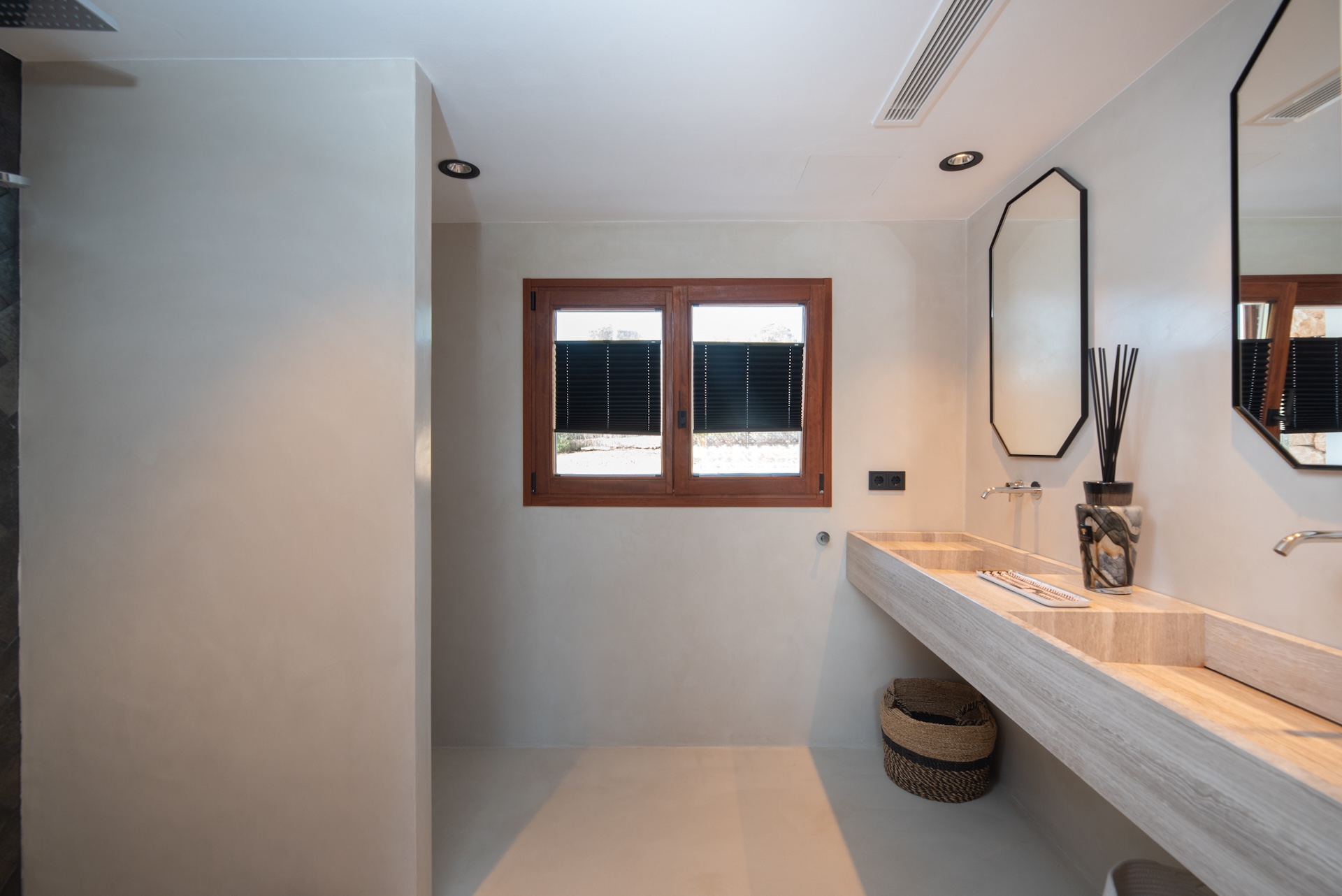 Resa Estates finca Can Floral Ibiza sale koop bathroom 3.jpg